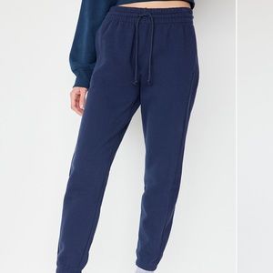 Aritizia Navy Boyfriend Sweats